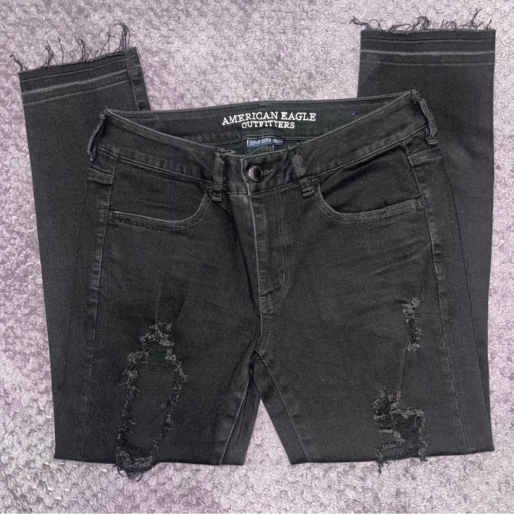 AE Distressed Jegging Crop